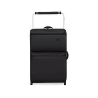 Medium - 69 x 43.5 x 24cm / 61L / 1.95kg